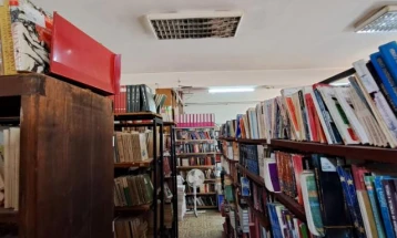 Biblioteka e Tetovës me marrëveshje me Ministrinë e Kulturës për shpërnguljen, u janë premtuar hapësira shtesë