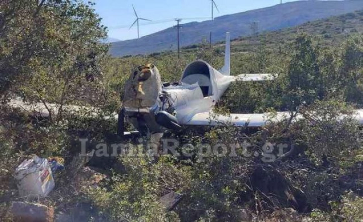 Се урна мал авион во Грција, загина пилотот