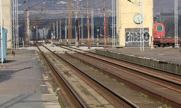 Железничкиот сообраќај на релација Скопје-Битола во прекин