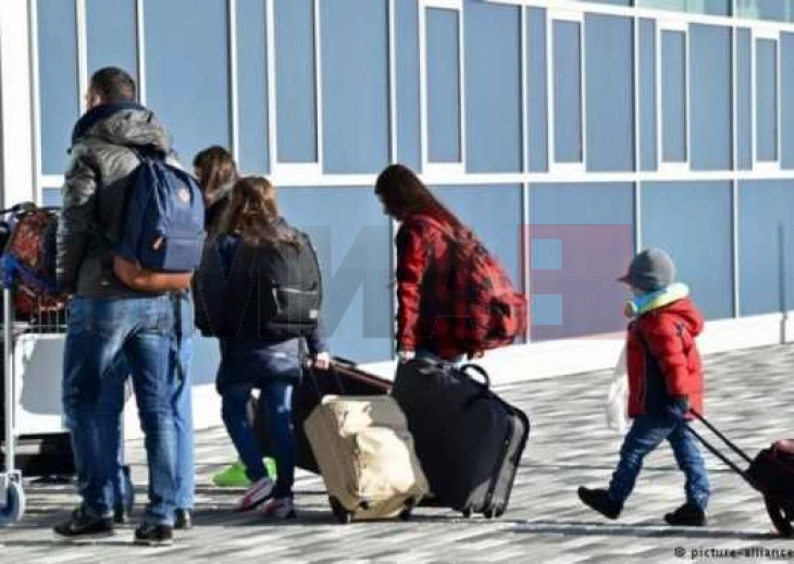 Холандија подготвува објекти за сместување на 1200 мигранти  