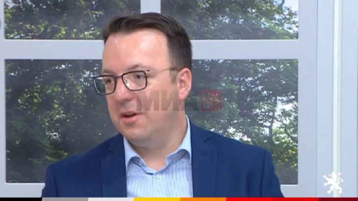 Nikollovski për rastin me Gruevskin: Partia po pastrohet, popullit i ka ardhur mbi kokë  nga marrëveshje të prapaskenave