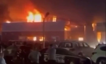 Над 100 загинати во пожар што избувна на свадба во северен Ирак