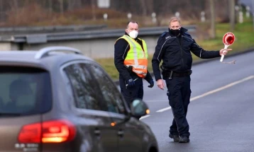 Полска поради мигрантите воведува проверки на границата со Германија