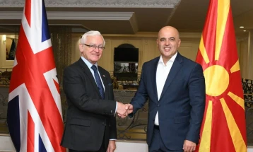 Kovaçevski-Vikers: Marrëdhëniet tregtare mes Maqedonisë së Veriut dhe Mbretërisë së Bashkuar janë shembull për rajonin
