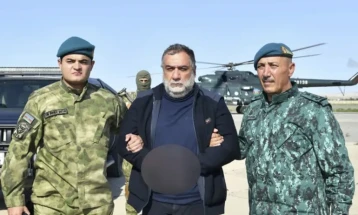 Autoritetet azerbajxhane e arrestuan ish-kryeministrin e Nagorno-Karabahut, Ruben Vardanian, duke e akuzuar për financim të terrorizmit dhe krime të tjera.