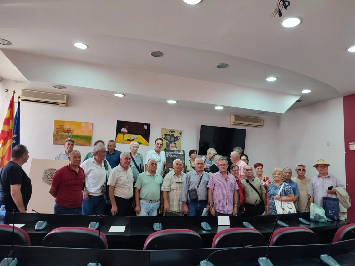 Пензионери од неколку општини на средба во Неготино
