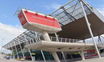 Годинава регистриран рекорден број патници на аеродромот во Тирана