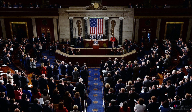 US Senate passes stopgap funding bill, averts shutdown