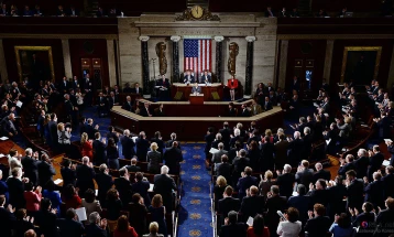 US Senate passes stopgap funding bill, averts shutdown