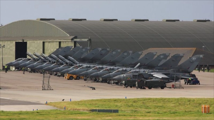 Britania e Madhe do t'i shpërndajë aeroplanët e saj luftarakë Tajfun në Poloni