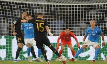 Реал подобар од Наполи во дербито на вечерта во Лигата на шампионите, Галатасарај победи на „Олд Трафорд“