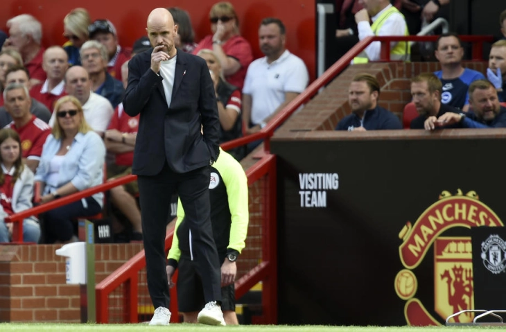 Erik Ten Hag vows to fight on 'together' with Manchester United