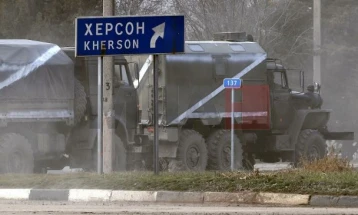 Në granatimin rus në rajonin e Hersonit dëmtohet një spital