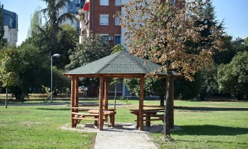 Нови паркови во општина Аеродром, градоначалничката Арсовска изврши увид