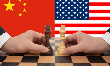 Пекинг го повика Вашингтон порационално да ги разгледува постојните меѓусебни разлики