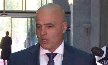 Kovaçevski: Po bëjmë çmos që t'i evakuojmë në mënyrë të sigurt shtetasit tanë nga Izraeli, është vendosur kontakt me 50 persona