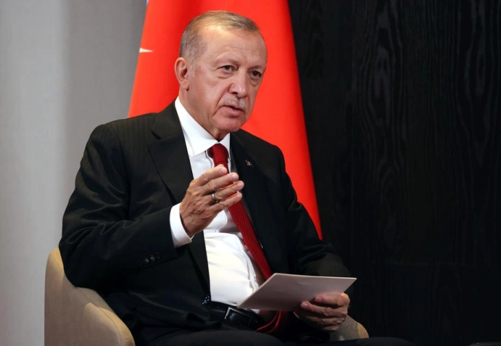 Erdoğan speaks with Palestinian and Israeli leaders