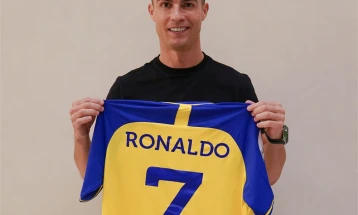 Kristiano Ronaldo dëshiron ta vazhdojë kontratën me Al- Nasr deri në vitin 2027