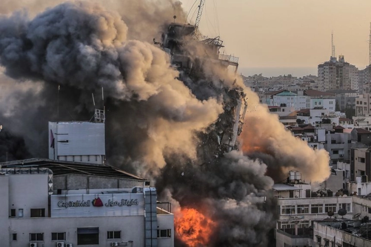 Armata izraelite njoftoi se gjatë ditëve të kaluara ka hedhur 6.000 bomba mbi Gazë