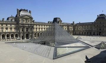 Louvre closes 'for security reasons' amid terrorism alert in France