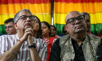 Врховниот суд на Индија одби да ги легализира истополовите бракови, прогласувајќи се за ненадлежен