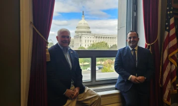 Shaqiri meets Congressman Pete Sessions in United States