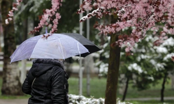 Mëngjesi me reshje të shiut, gjatë ditës me periudha me diell