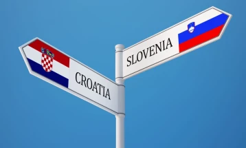 Владата на Словенија од сабота воведува контроли на границите со Хрватска и Унгарија