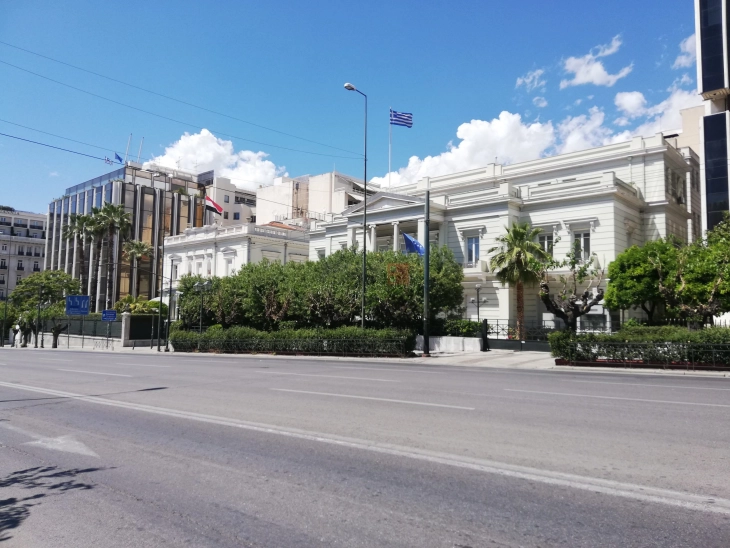 Грчкото МНР бара заштита на цивилите и безбедност на верските објекти во Газа