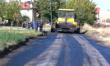 Се асфалтираа улици во штипската населба Три Чешми