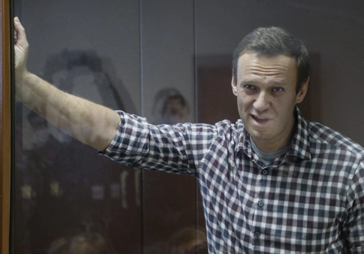 Навални одбил да излезе на распит откако му биле одземени сите средства за пишување