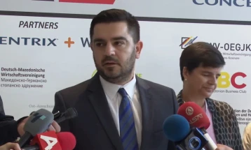 Bekteshi: Do të kërkojmë dëmshpërblim nga Bullgaria dhe mbështetje shtesë nga BE-ja për taksën e transportit të gazit rus nëse nuk lirohen kapacitetet e gazsjellësit