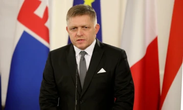 Slovakia's new government sworn in three weeks after vote