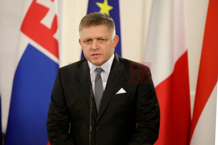 Fico: Sllovakia i ndërpret dërgesat e armëve për Ukrainën
