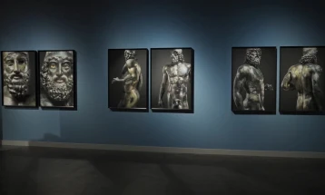 Музеј во Барселона ги отвори вратите за нудисти на 90 минути