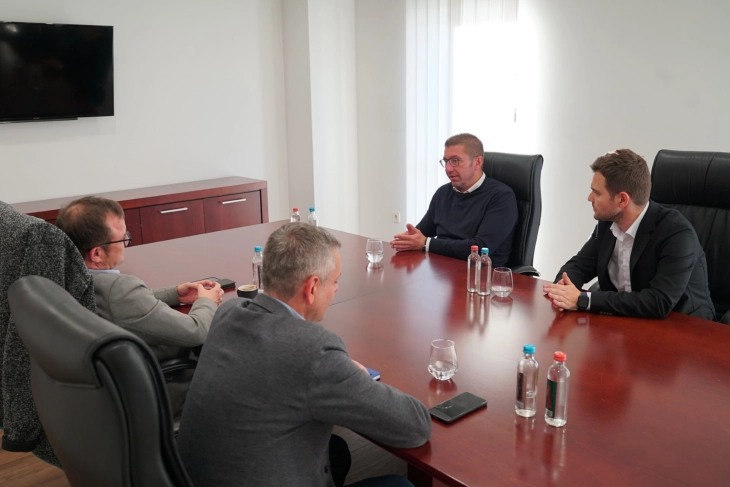 Мицкоски на средба со Браун: Потенцирана одличната соработка помеѓу ВМРО-ДПМНЕ и фондацијата Конрад Аденауер