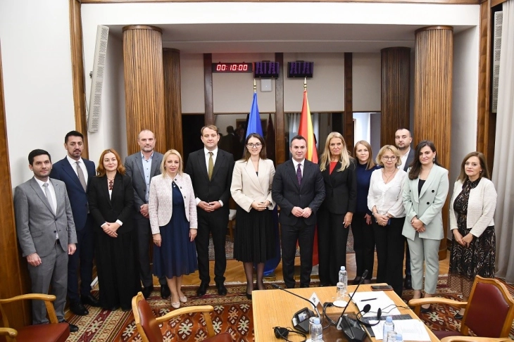 Адеми - Криезиу-Хисени: Интеграцијата во ЕУ е заедничка цел на Скопје и Приштина