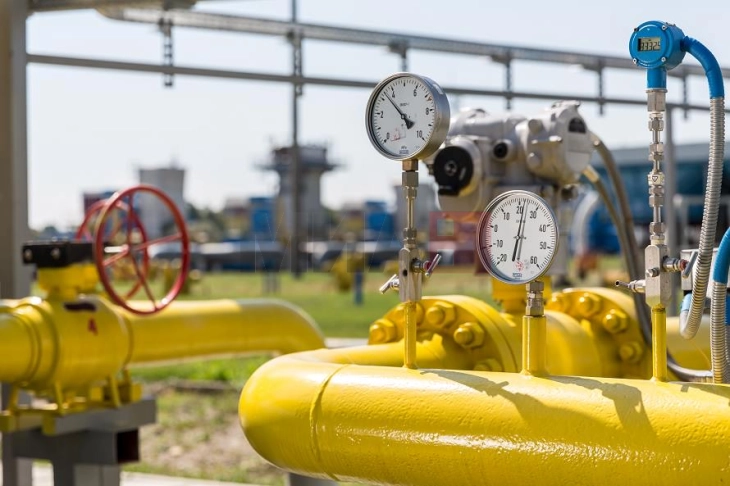 Таксата за транзит на руски гас ја отвора можноста за зголемување на цената на парното и струјата