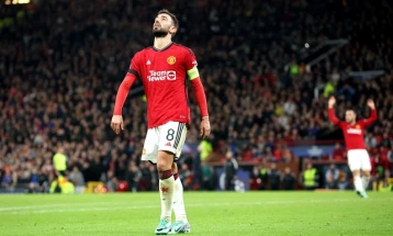 Манчестер јунајтед елиминиран во осминафиналето на Лига купот