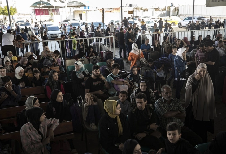 Тројца македонски државјани, татко и две деца, безбедно ја напуштија Газа, упатени се кон Каиро