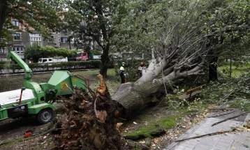 Во бурата Кириан во Европа загинаа најмалку 16 луѓе