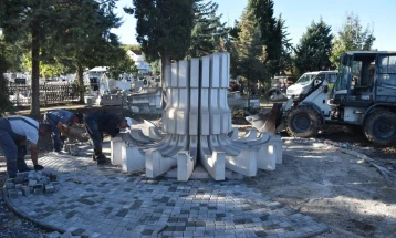 Споменикот на Гешовски, прва жртва при распад на Југославија се поместува пред гробовите на великаните 