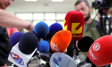 Kovaçevski: Sot lirisht mund të raportoni dhe pyesni, sot nuk ju lajmërohet shefi i kabinetit që t'u rregullojë lajmet