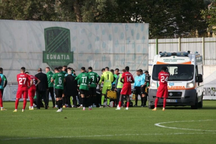 На фудбалски терен во Албанија почина 28-годишниот фудбалер Двамена  