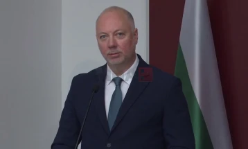 Zheljaskov:  Besojmë se do t'i miratoni ndryshimet kushtetuese dhe këtë vit do të presim me padurim fillimin e negociatave me BE-në