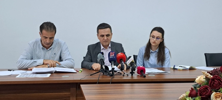 Komuna e Tetovës i zvogëlon borxhet shkaku i përmbaruesve, Kasami thotë se edhe ish këshilltarë në të njëjtën mënyrë i kërkojnë paratë