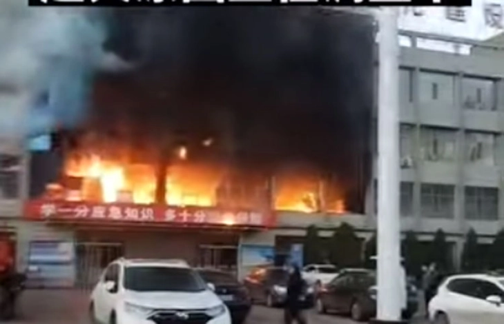 At least 25 dead after fire in Chinese coal mining company building