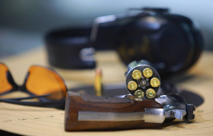 Жител на Лојане приведен, во неговиот дом пронајдено оружје за кое немал дозвола