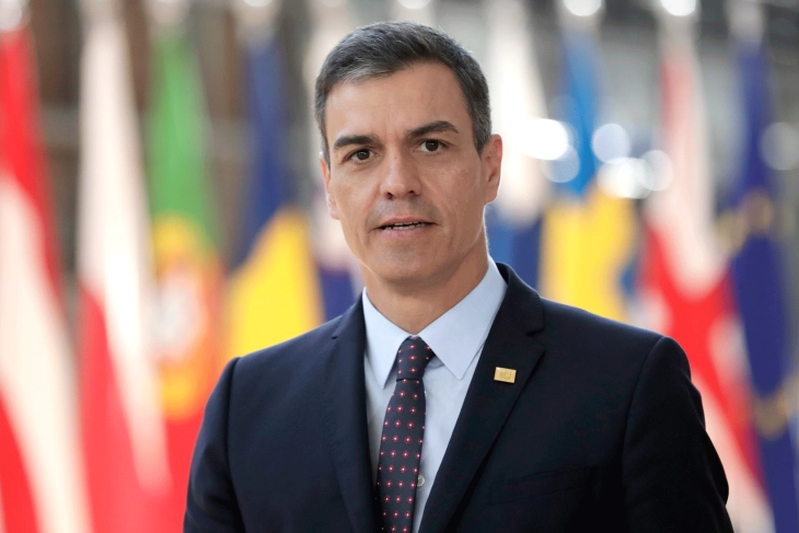Kryeministri i rizgjedhur spanjoll Sançez do të mbajë ministrat kryesorë në kabinetin e ri