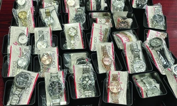 Customs officers seize undeclared watches; silver jewelry; clothing